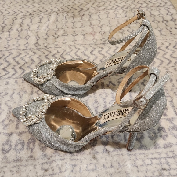 Badgley Mischka Silver Rhinestone heels - Picture 3 of 3